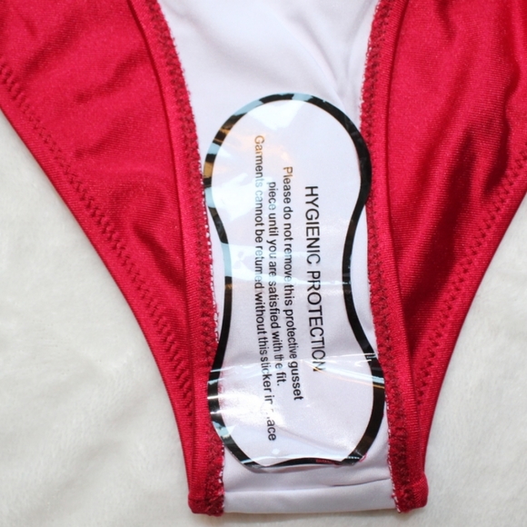 NWT High Waisted Red Ruffle Strap Cupshe Bikini - Picture 5 of 6